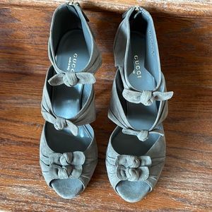 Gucci suede heels size 7